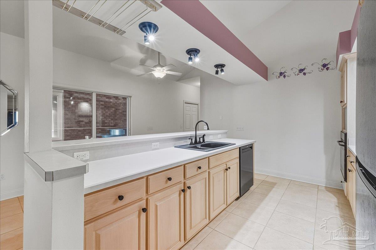 2500 Crescent Place Navarre, FL 32566 - Photo 14 of 41