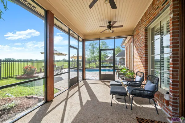 $499,999 | 2315 South Turnberry Avenue, Zachary, LA 70791