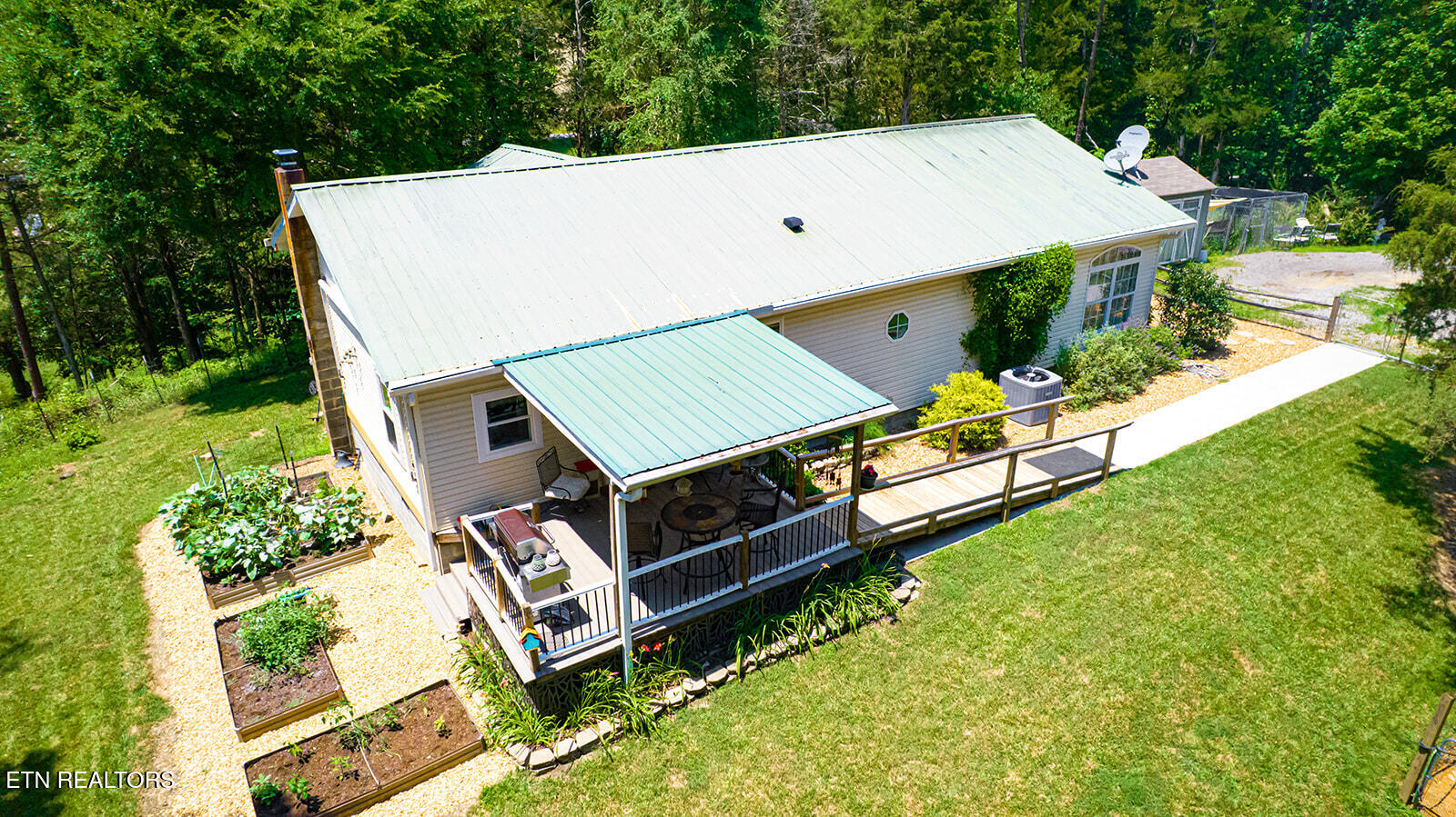467 Sleepy Valley Road Madisonville, TN 37354 - Photo 3 of 60 DJI_0361