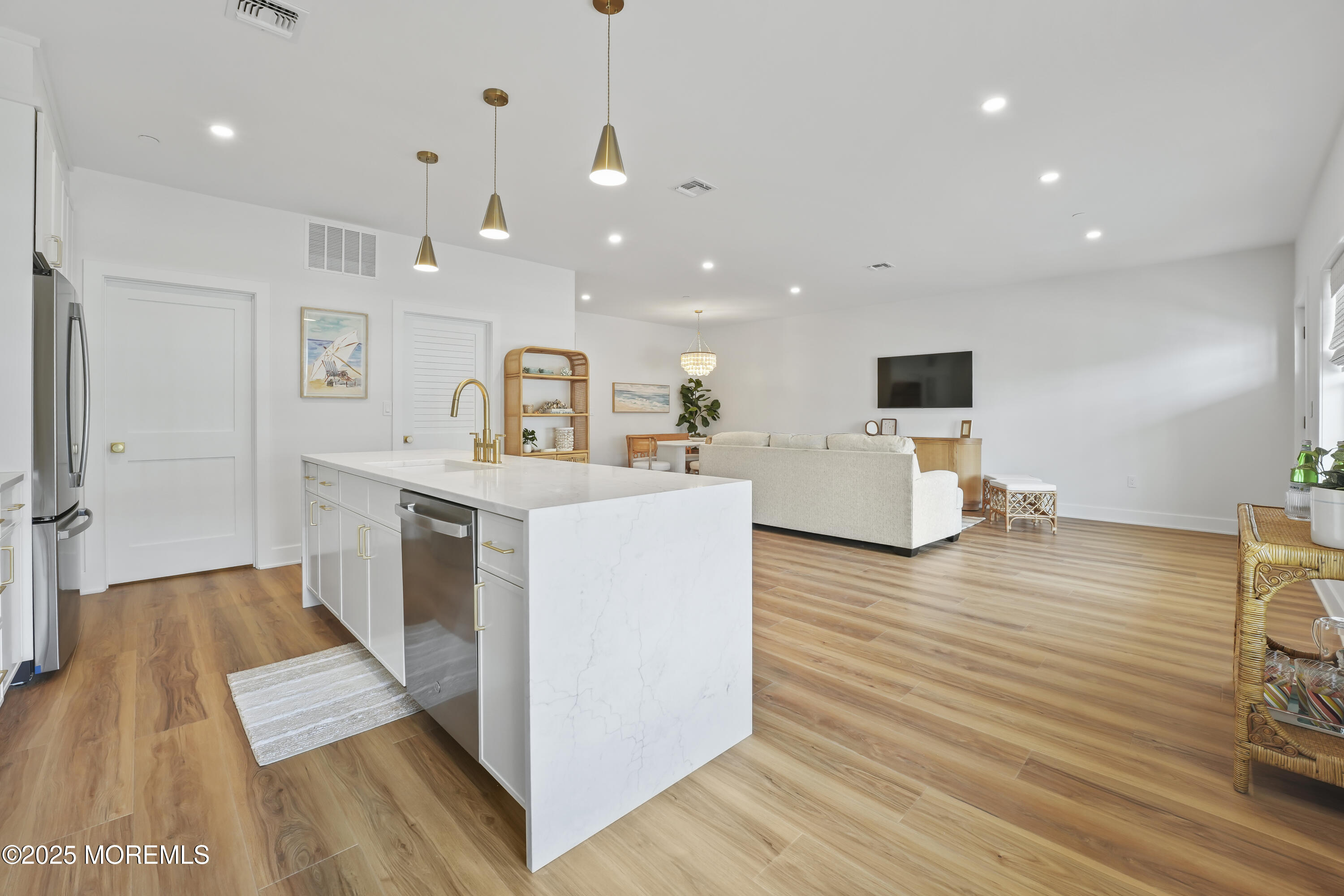 33 Hamilton Avenue, Unit 3 Seaside Heights, NJ 08751 - Photo 9 of 32 DSC01371
