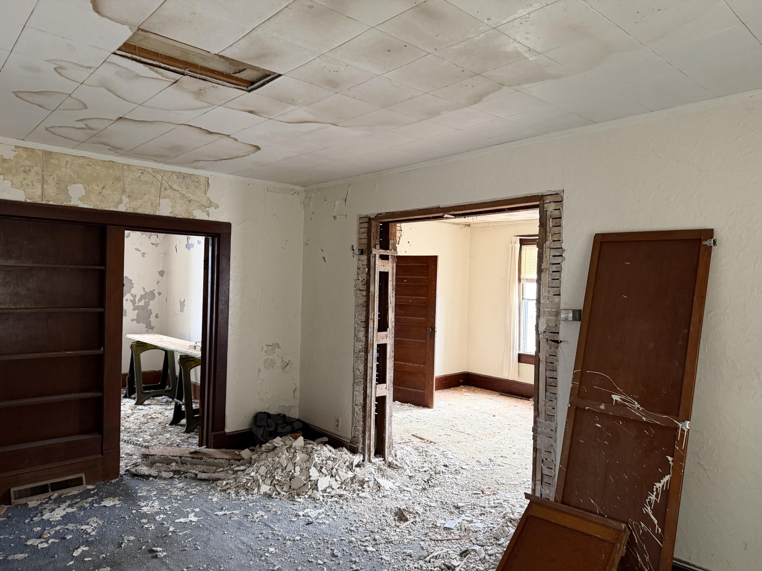 2014 Emmet Street Two Rivers, WI 54241 - Photo 10 of 13 IMG_0740