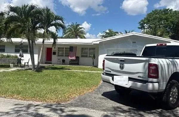$5,000 | 15060 Southwest 80th Avenue, Miami, FL 33158