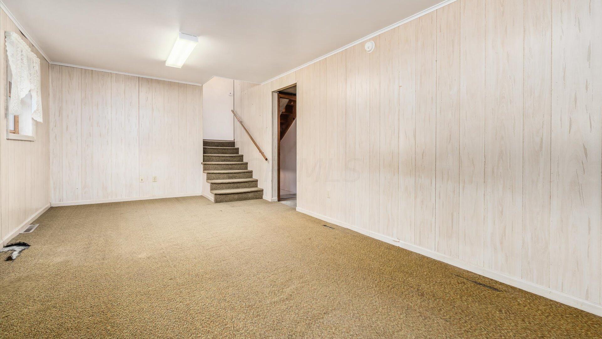 1055 West Union Road Norwich, OH 43767 - Photo 27 of 37 28-z 1055 W Union058