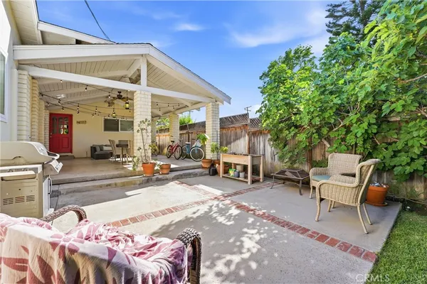 $1,190,000 | 713 East Sycamore Avenue, Orange, CA 92867