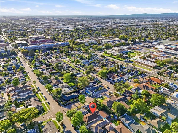 $1,190,000 | 713 East Sycamore Avenue, Orange, CA 92867