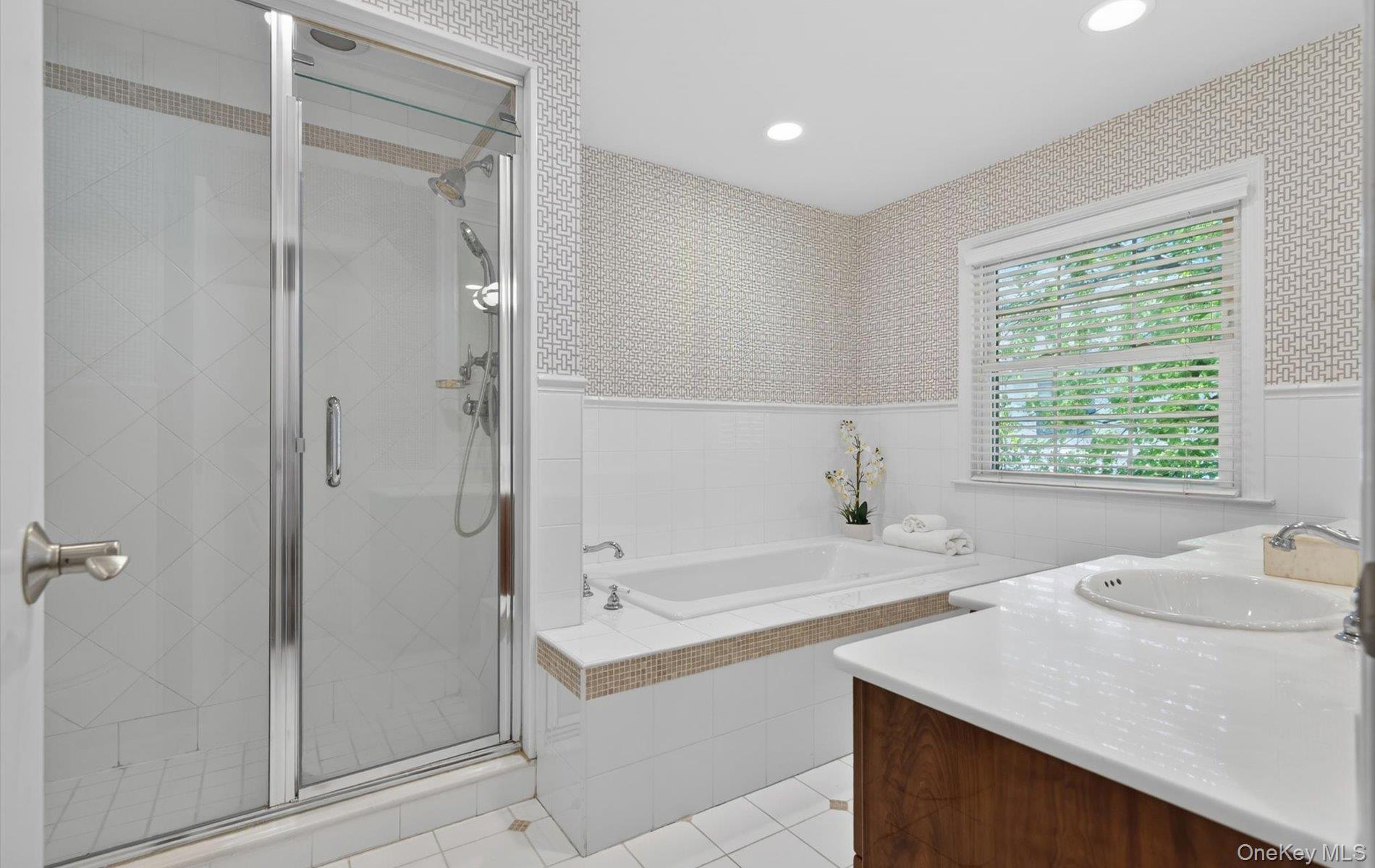 88 Hidden Ridge Drive Syosset, NY 11791 - Photo 22 of 37