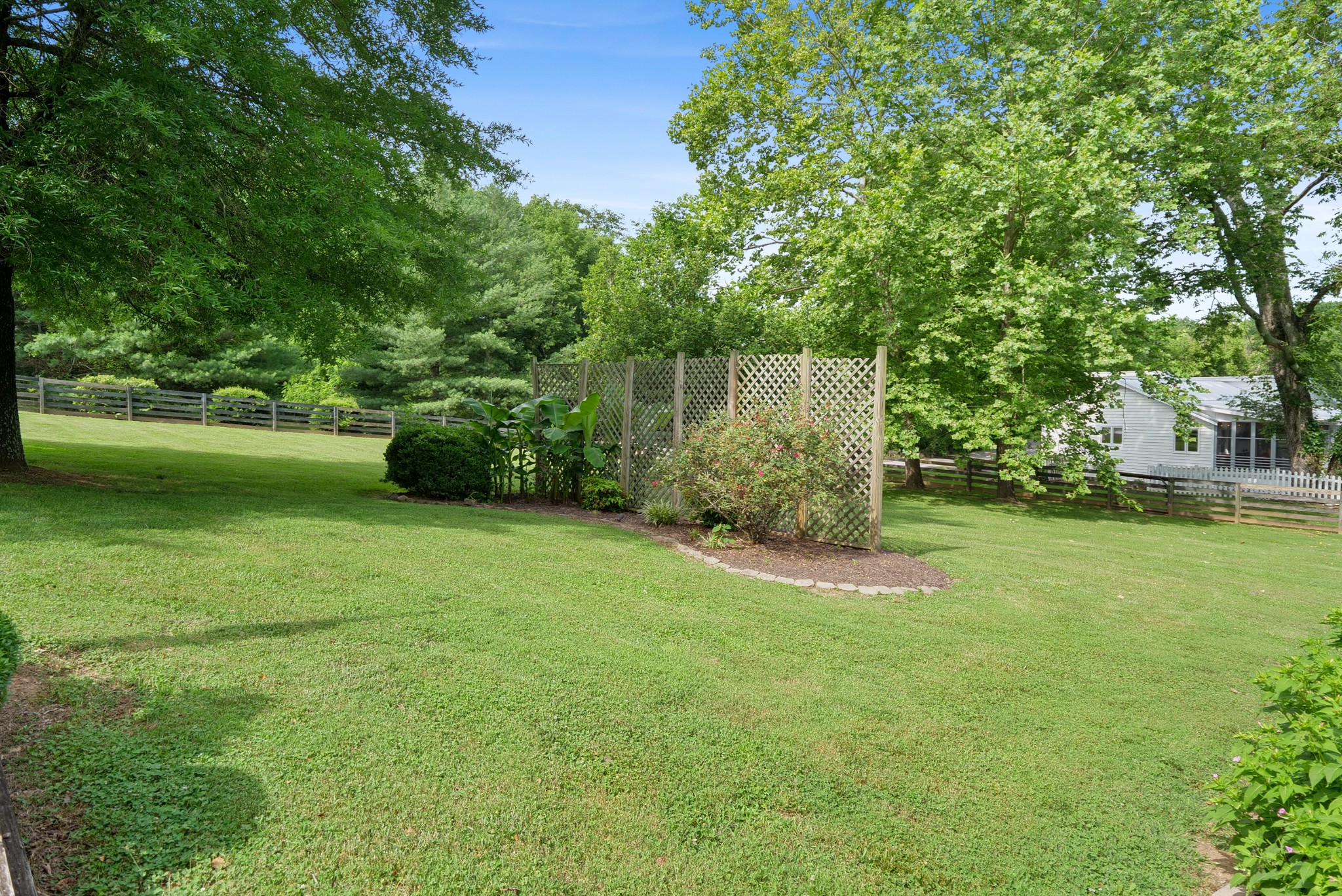 832 Rands Way Columbia, TN 38401 - Photo 42 of 49 a view of a garden with basketball court