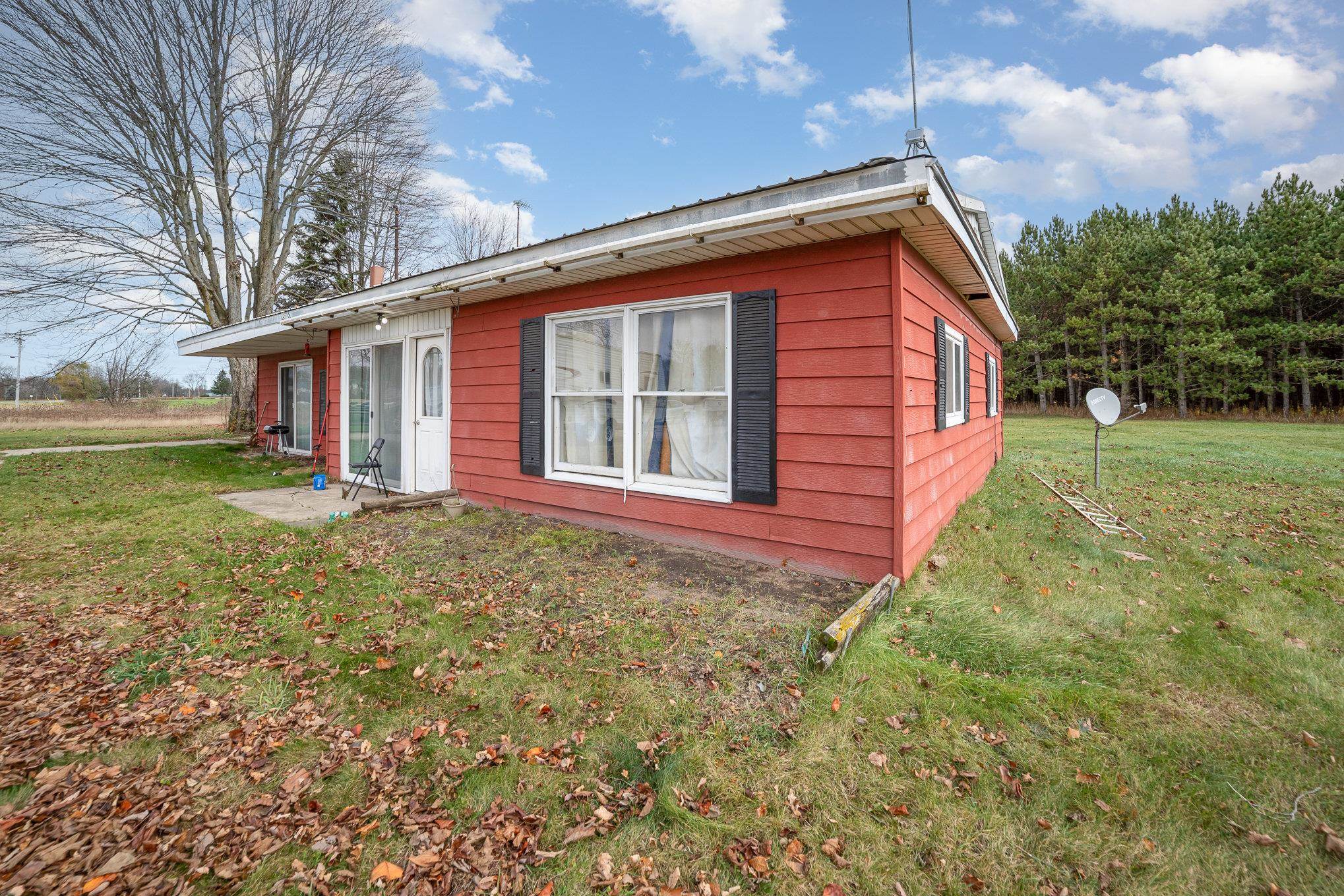 6600 North Sheridan Road Edmore, MI 48829 - Photo 19 of 25