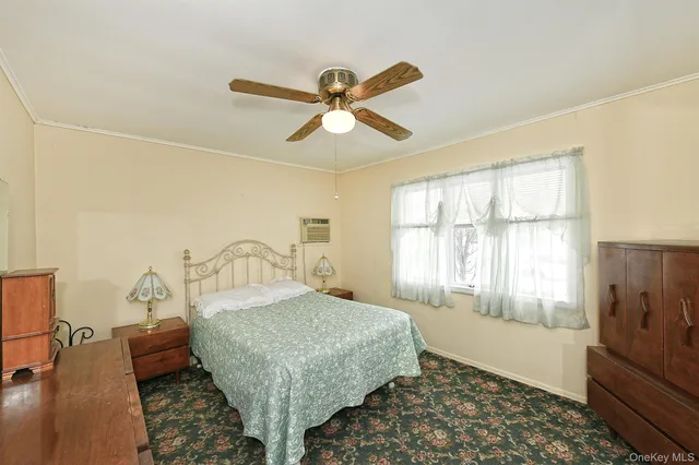 $715,000 | 325 Cayuga Avenue, East Meadow, NY 11554