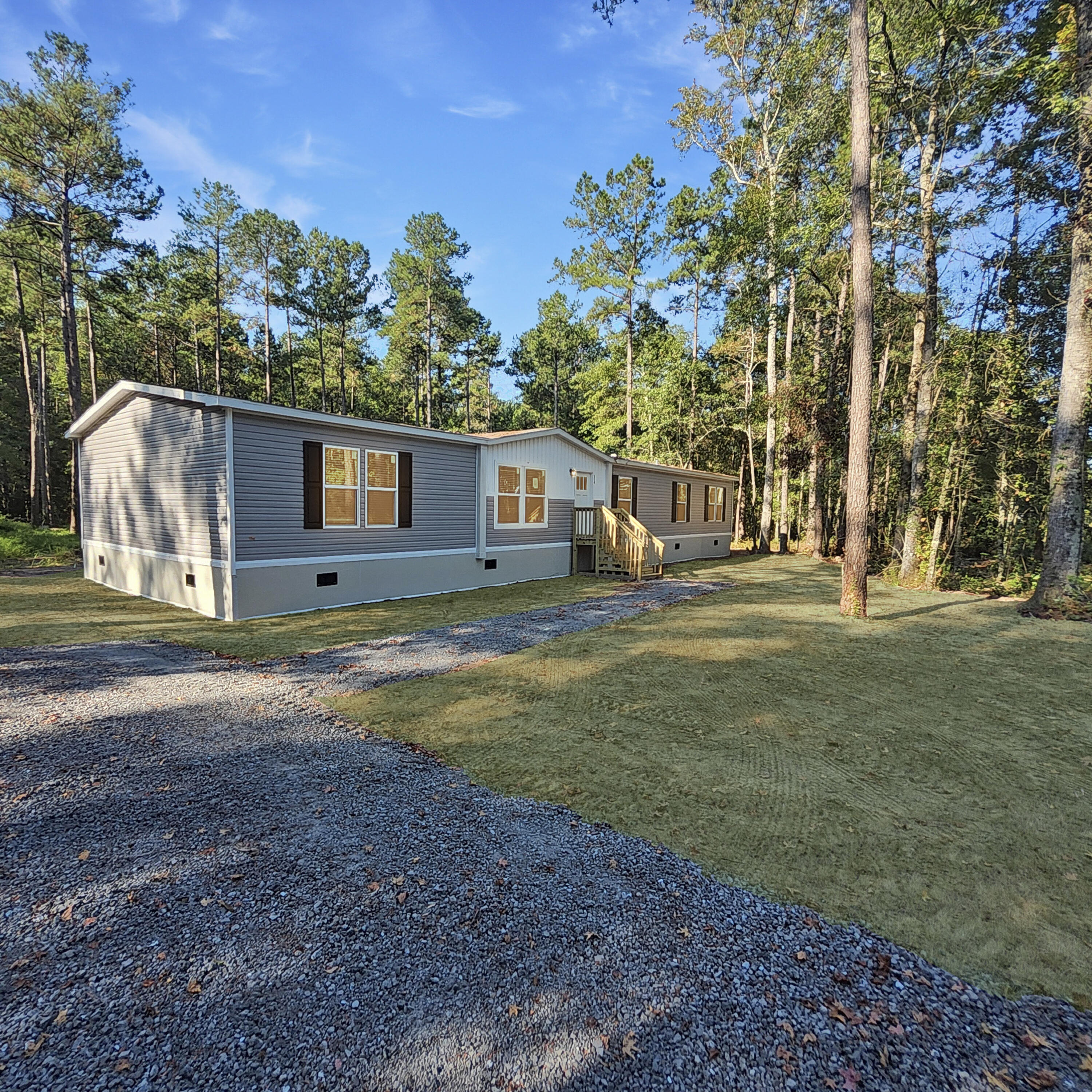 114 Leisure Street Reevesville, SC 29471 - Photo 5 of 58 20250919_095215