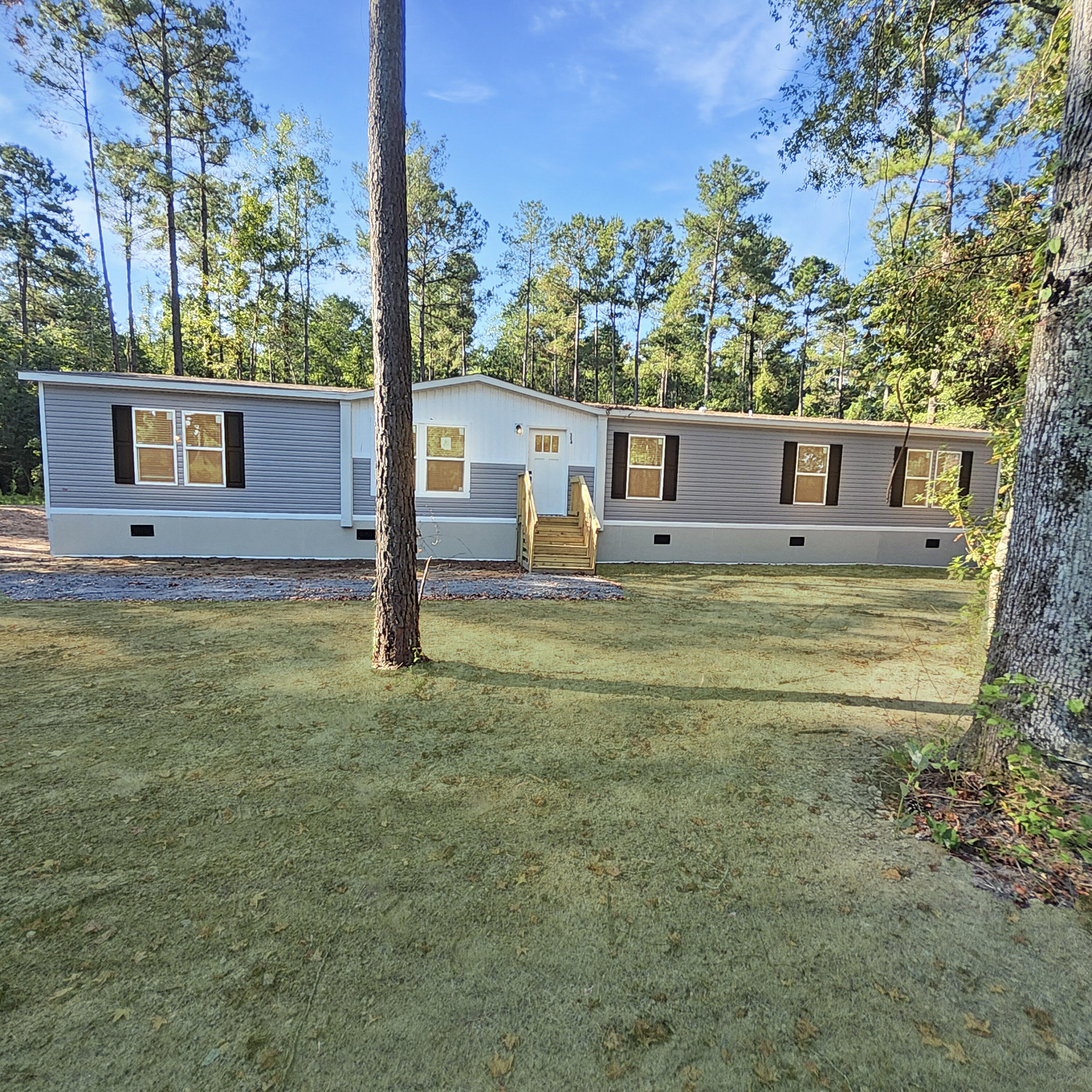 114 Leisure Street Reevesville, SC 29471 - Photo 7 of 58 20250919_095235