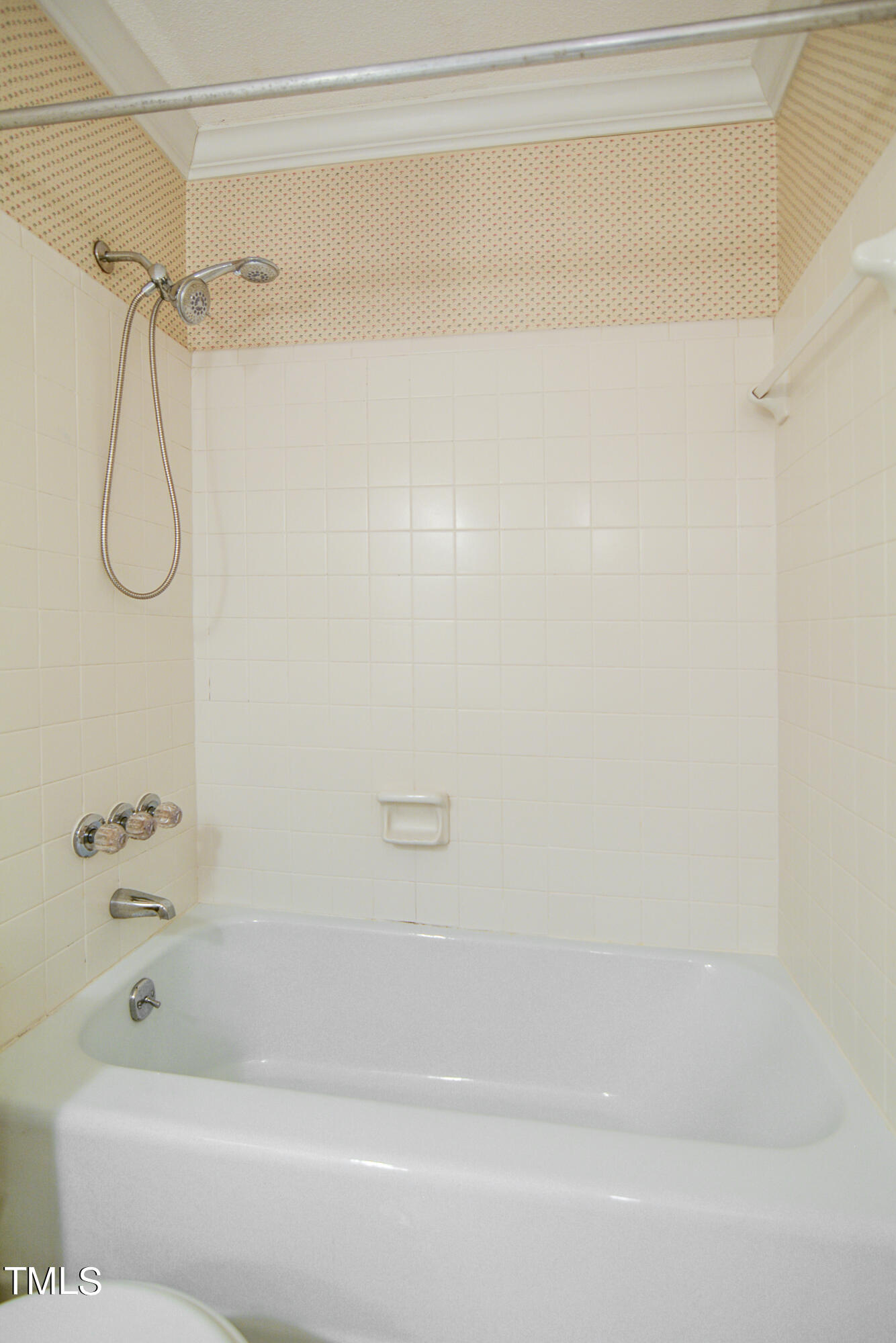 905 Hemingway Drive Raleigh, NC 27609 - Photo 19 of 23 18
