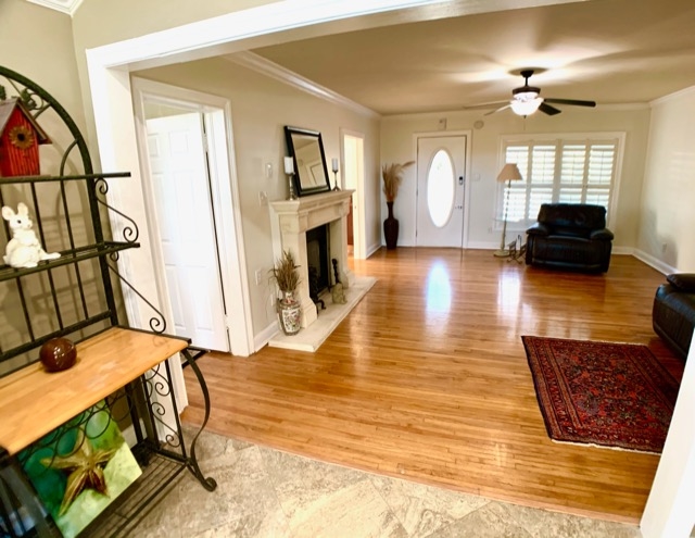 207 West Rose Avenue Foley, AL 36535 - Photo 7 of 34 Living Room
