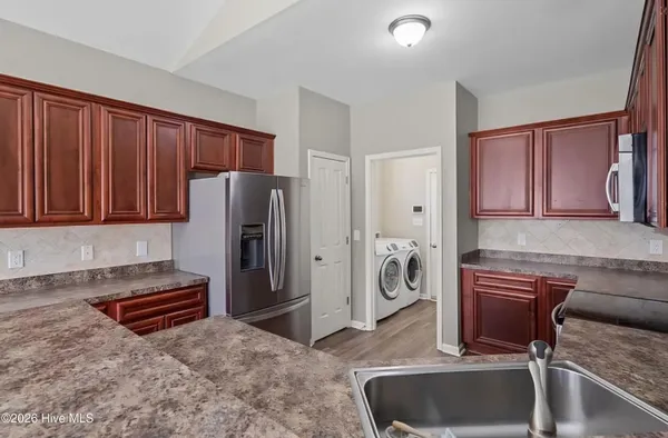 $2,100 | 230 Seville Street, Jacksonville, NC 28546