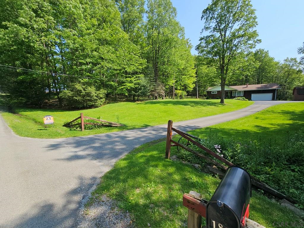 1827 Saylor School Road Boswell, PA 15531 - Photo 4 of 64