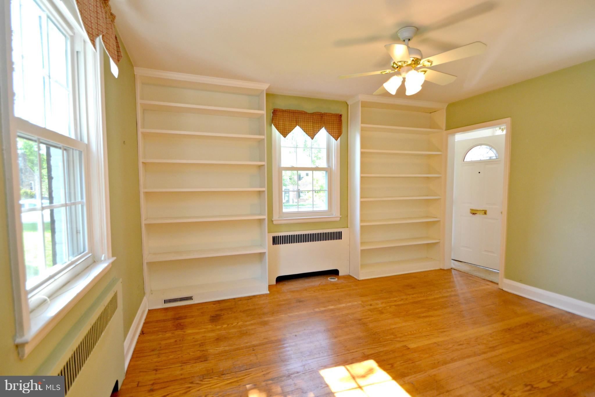 310 Alabama Road Towson, MD 21204 - Photo 6 of 25 Family Room