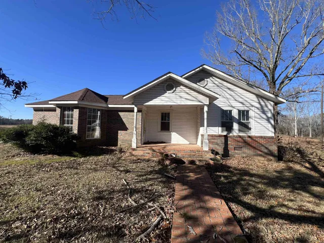 $124,900 | 10137 Highway 22, Michie, TN 38357