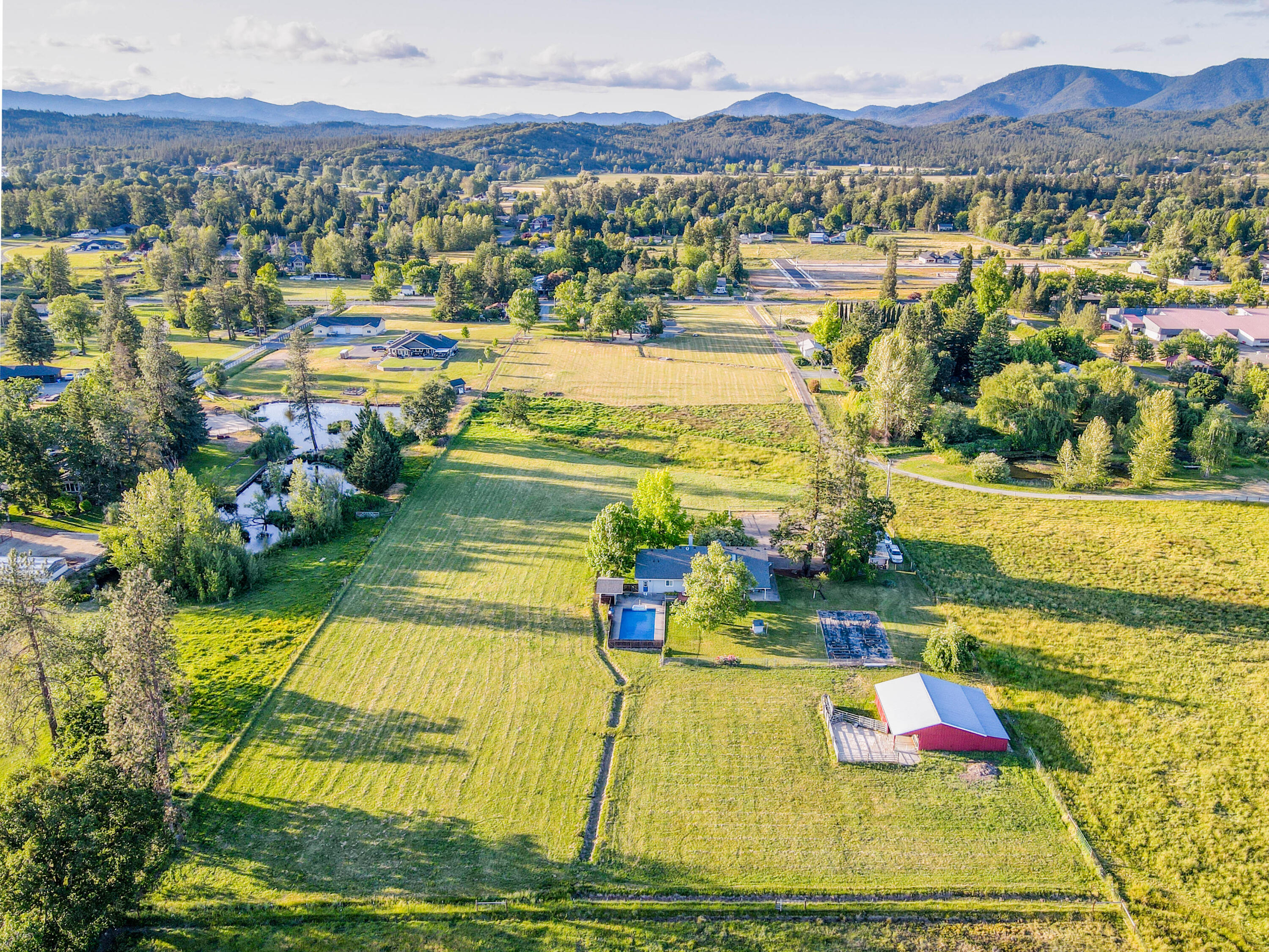 3317 Leonard Road Grants Pass, OR 97527 - Photo 1 of 62 1