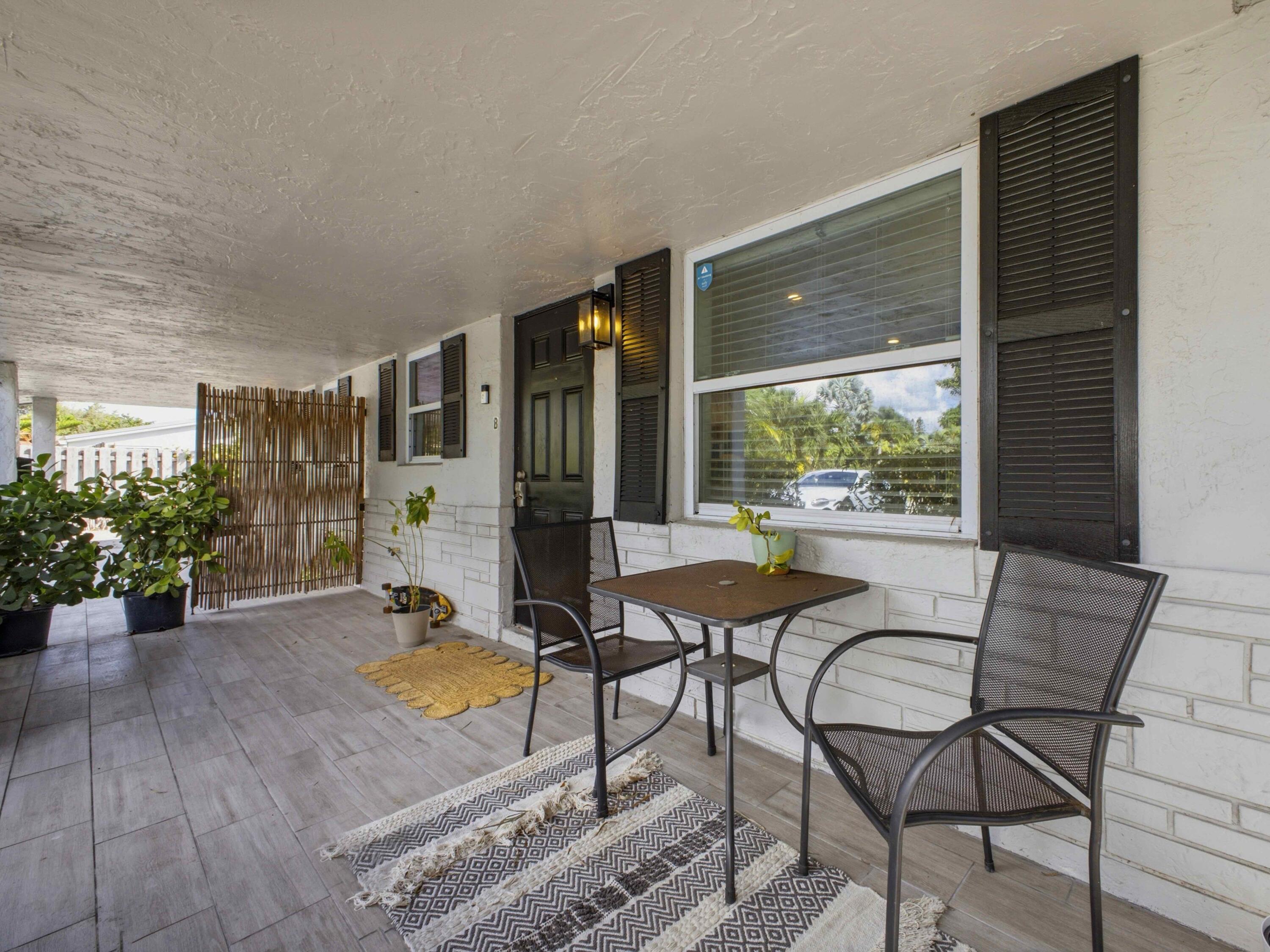 3125 Albatross Road Delray Beach, FL 33444 - Photo 22 of 26 B Entry Porch