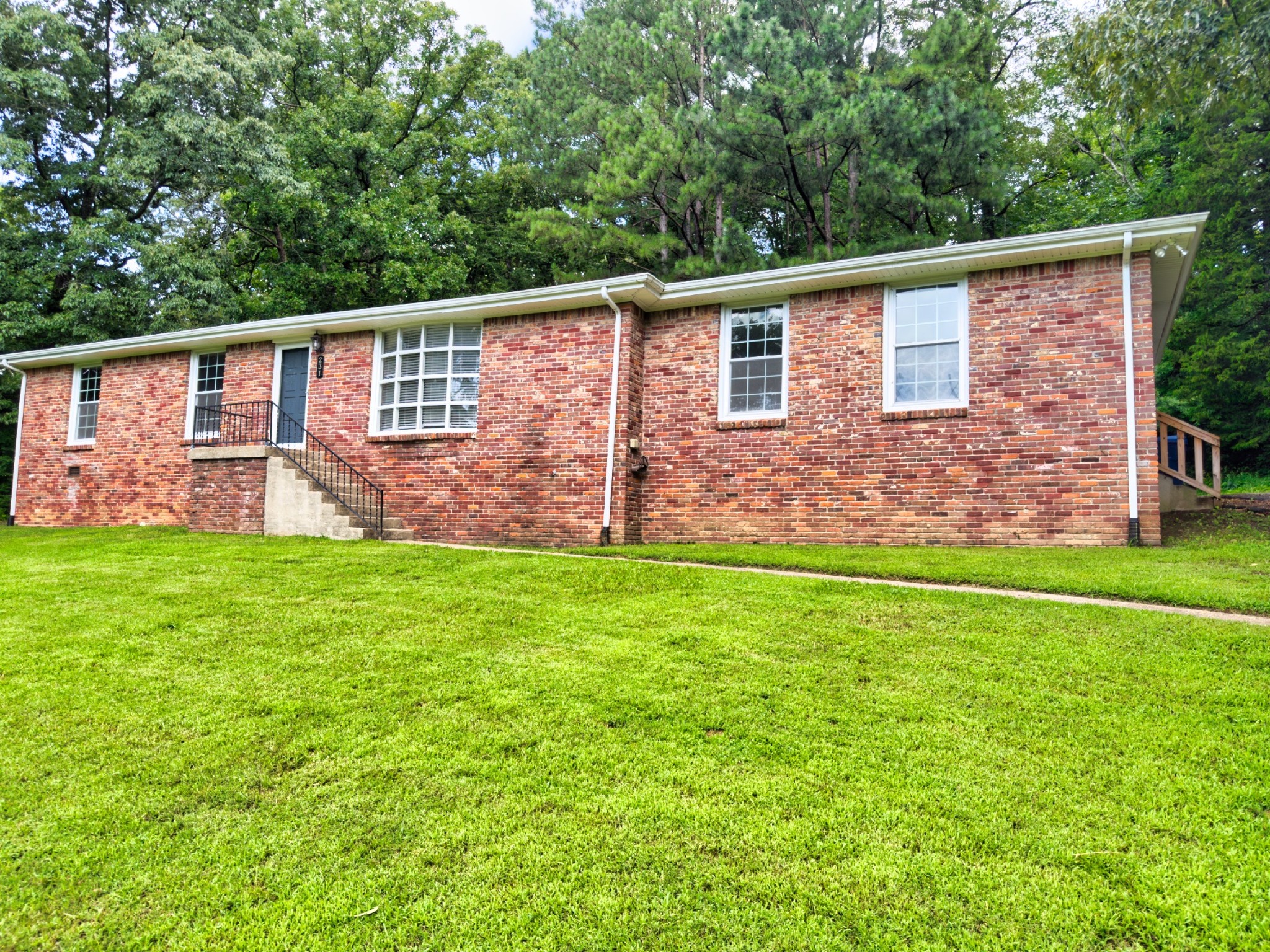 231 Valley View Road Dover, TN 37058 - Photo 3 of 35 Gallery Image 3