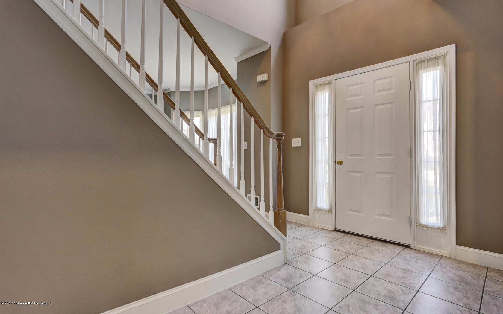 5 Bailey Road Aberdeen, NJ 07747 - Photo 2 of 27 Foyer
