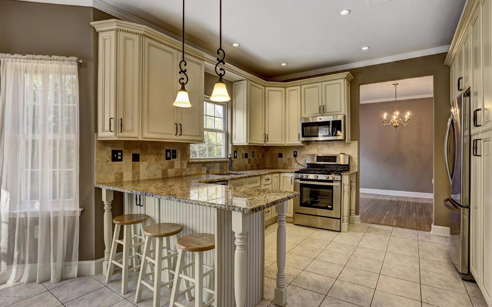 5 Bailey Road Aberdeen, NJ 07747 - Photo 5 of 27 Kitchen