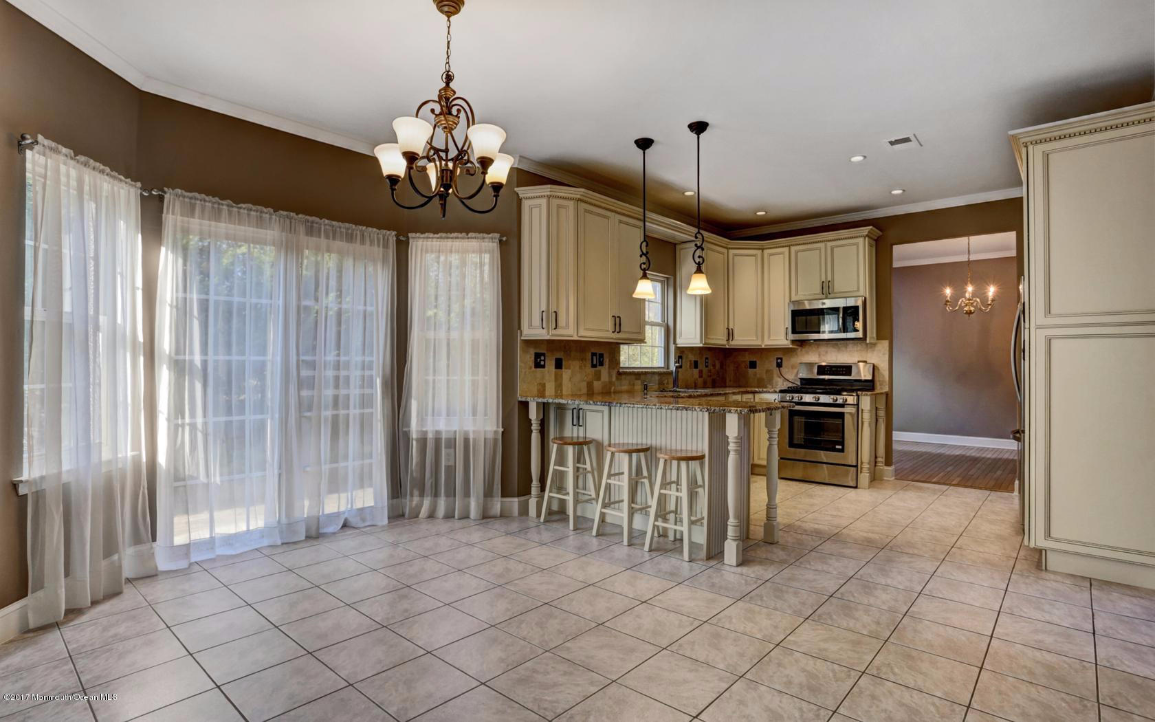 5 Bailey Road Aberdeen, NJ 07747 - Photo 9 of 27 Breakfast Area-Kitchen
