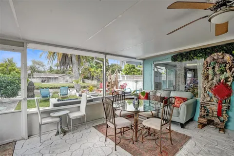 $599,000 | 609 Southwest 2nd Avenue, Hallandale Beach, FL 33009