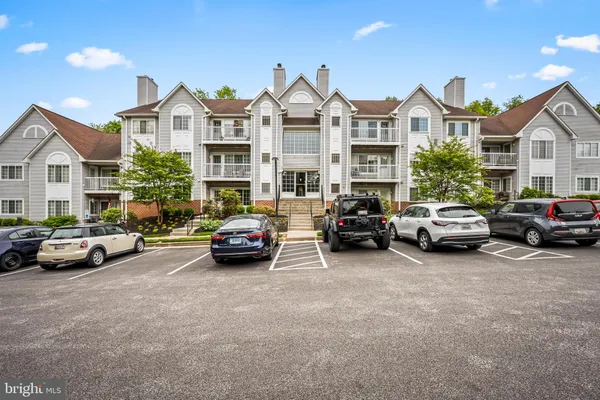 $239,000 | 9 Tintern Court, Unit 304, Lutherville-Timonium, MD 21093