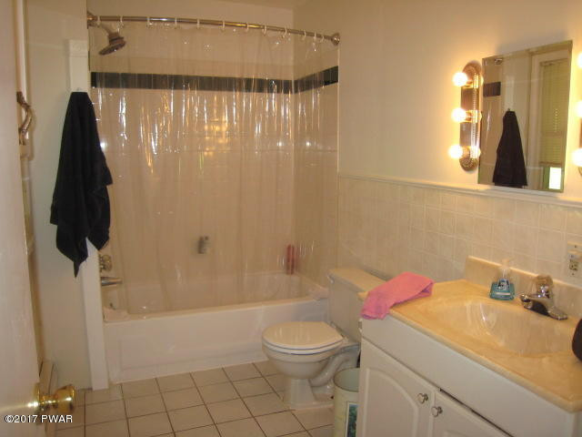 1800 Ravnikar Road Waymart, PA 18472 - Photo 9 of 23 Full bath