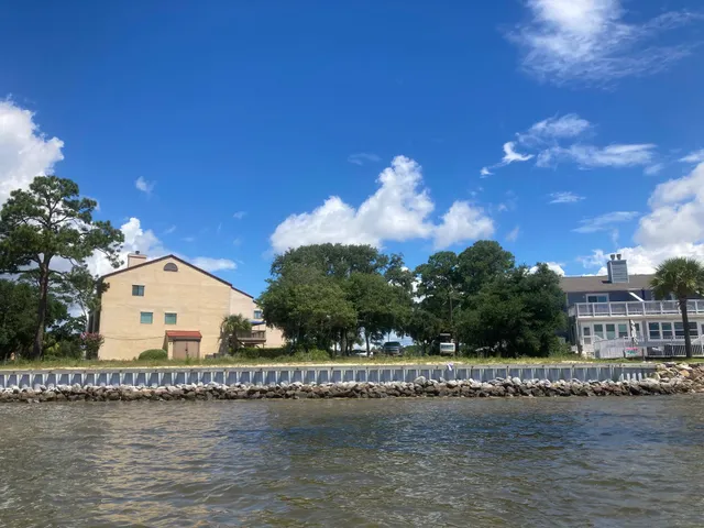 $195,000 | 8269 Navarre Parkway, Navarre, FL 32566