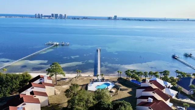 $195,000 | 8269 Navarre Parkway, Navarre, FL 32566