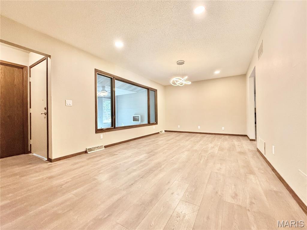 7404 Brown Street Moro, IL 62067 - Photo 13 of 41