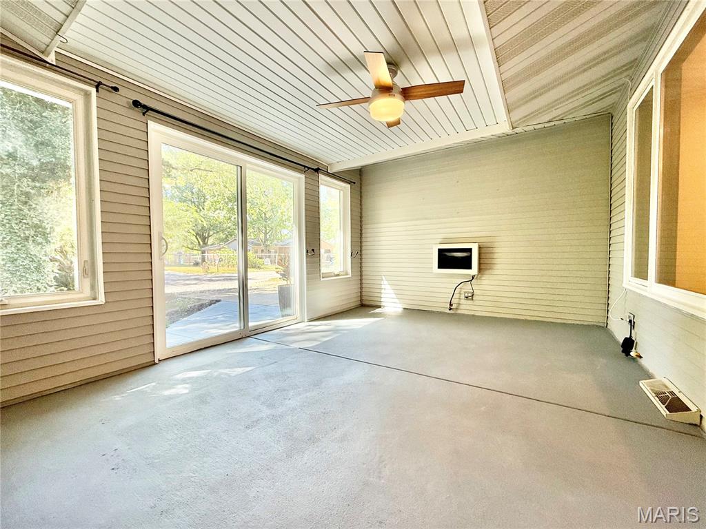 7404 Brown Street Moro, IL 62067 - Photo 25 of 41