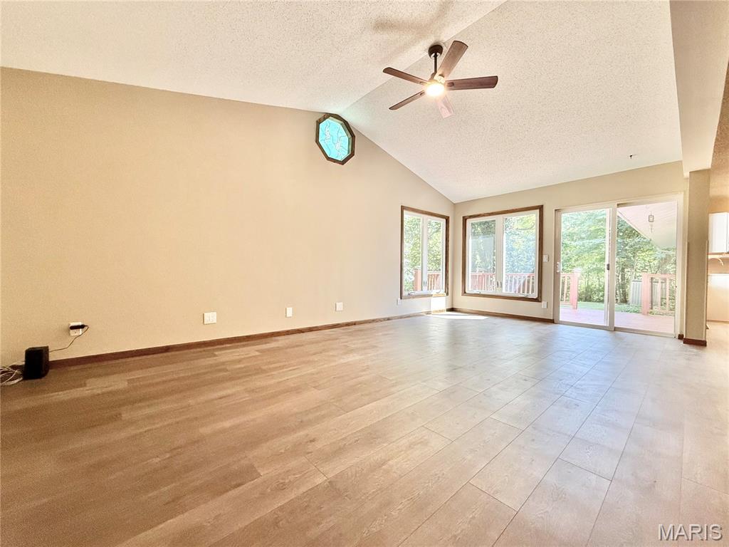 7404 Brown Street Moro, IL 62067 - Photo 3 of 41