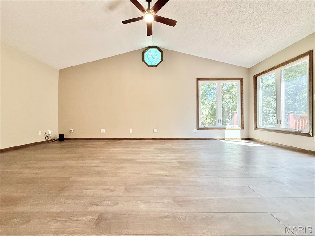 7404 Brown Street Moro, IL 62067 - Photo 4 of 41