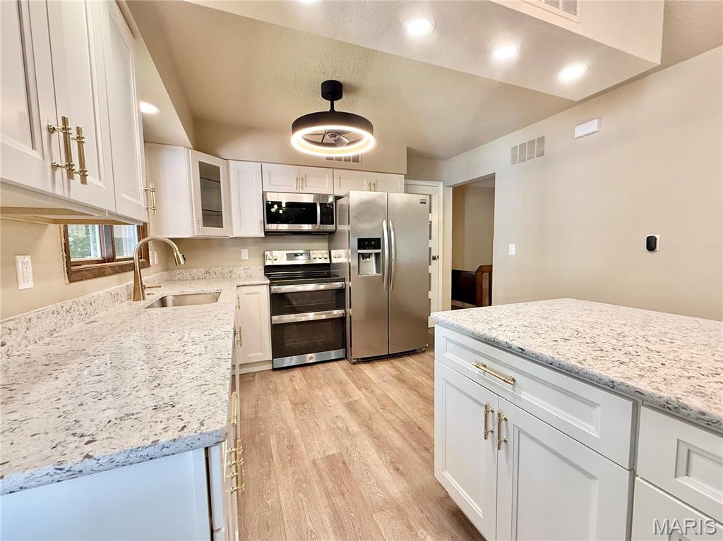 7404 Brown Street Moro, IL 62067 - Photo 9 of 41