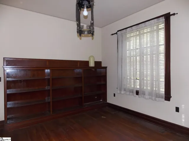 $667,000 | 905 East Greenville Street, Anderson, SC 29621