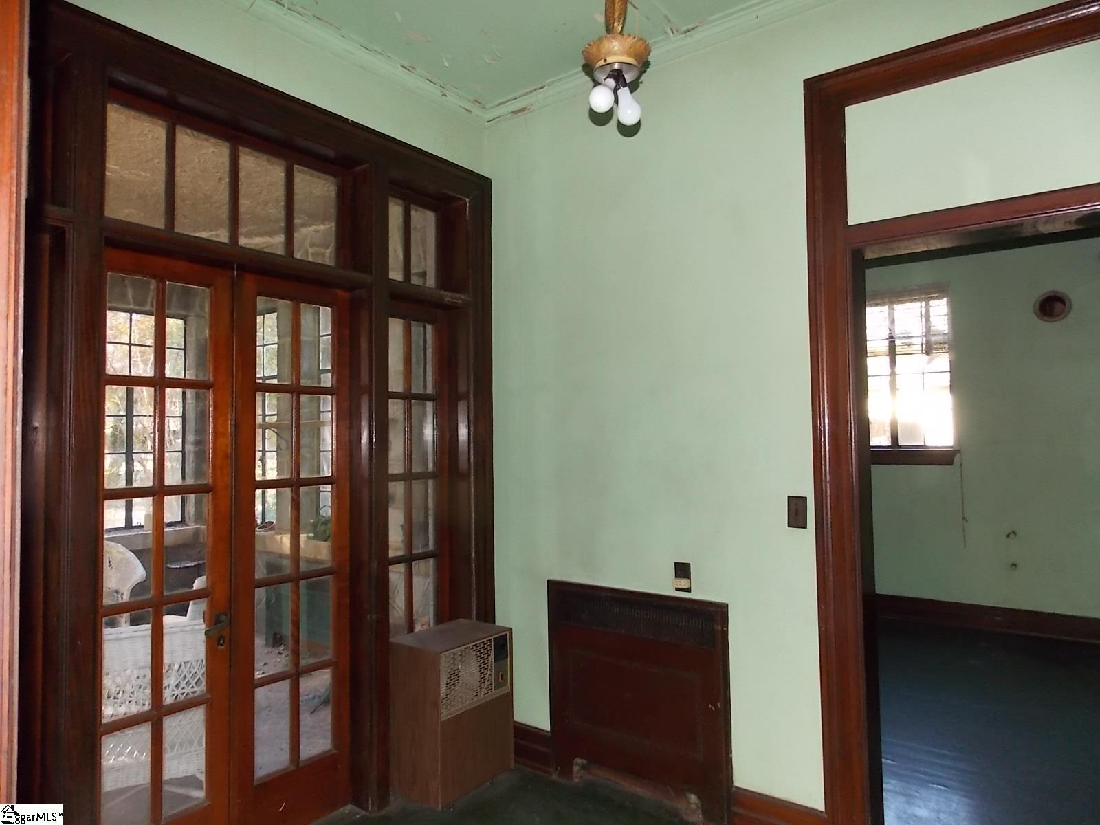 905 East Greenville Street Anderson, SC 29621 - Photo 20 of 38