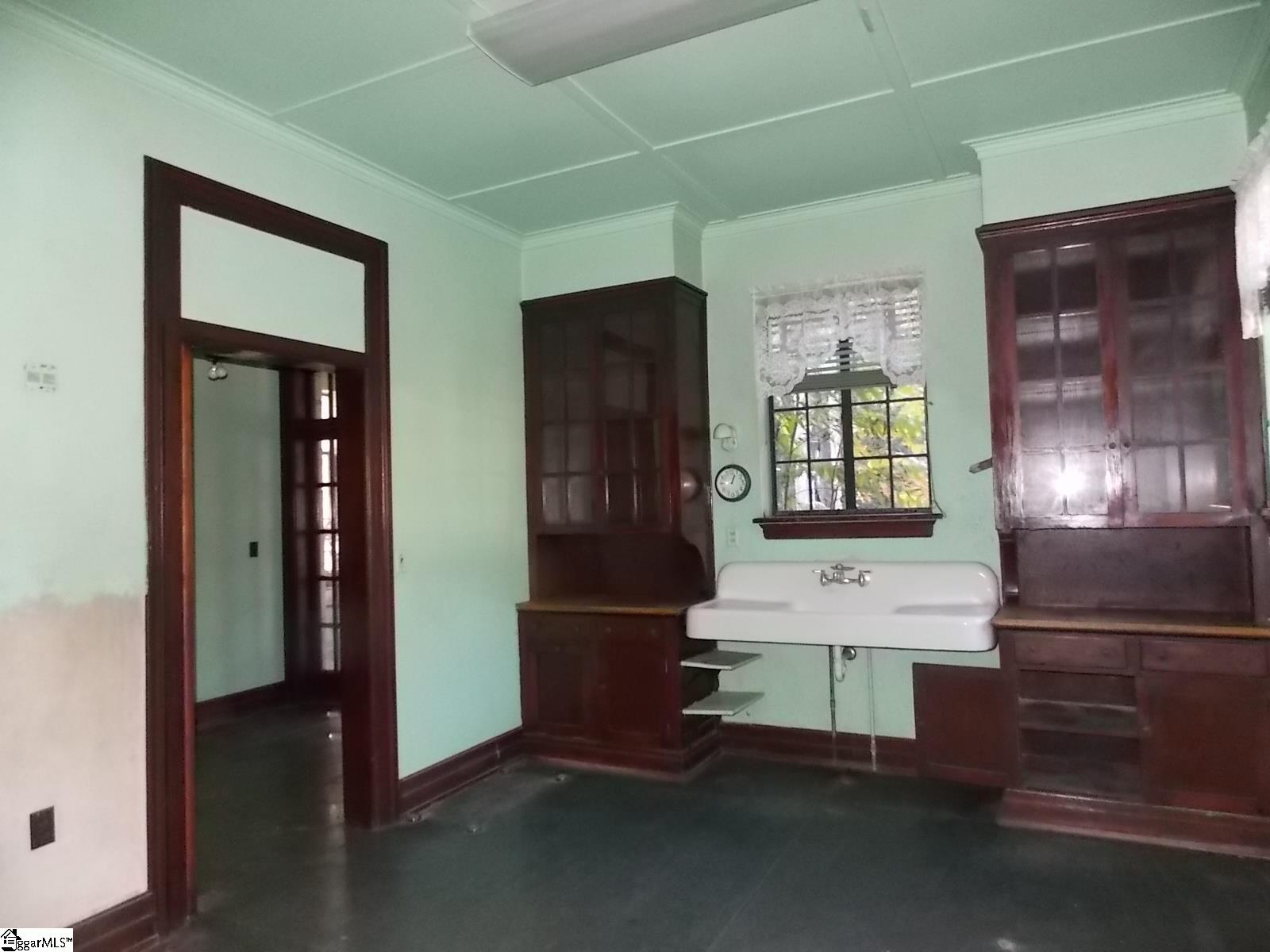 905 East Greenville Street Anderson, SC 29621 - Photo 21 of 38