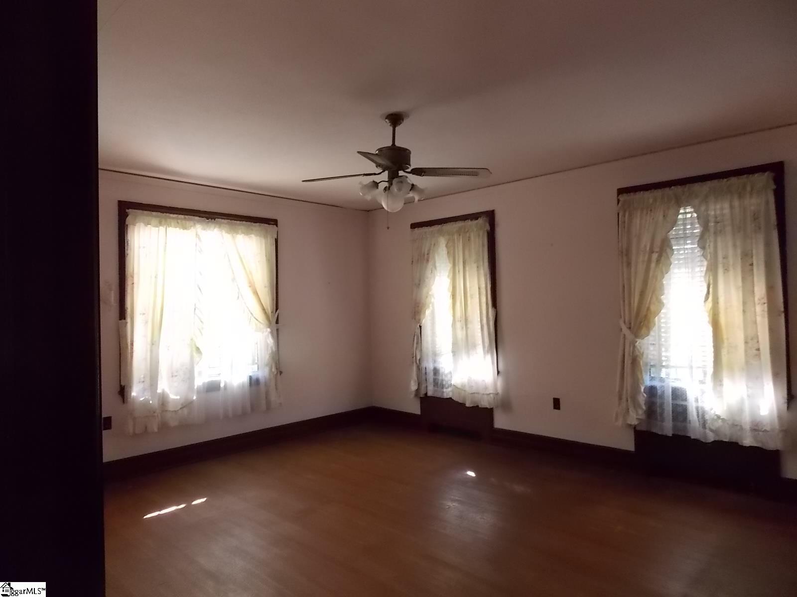 905 East Greenville Street Anderson, SC 29621 - Photo 24 of 38