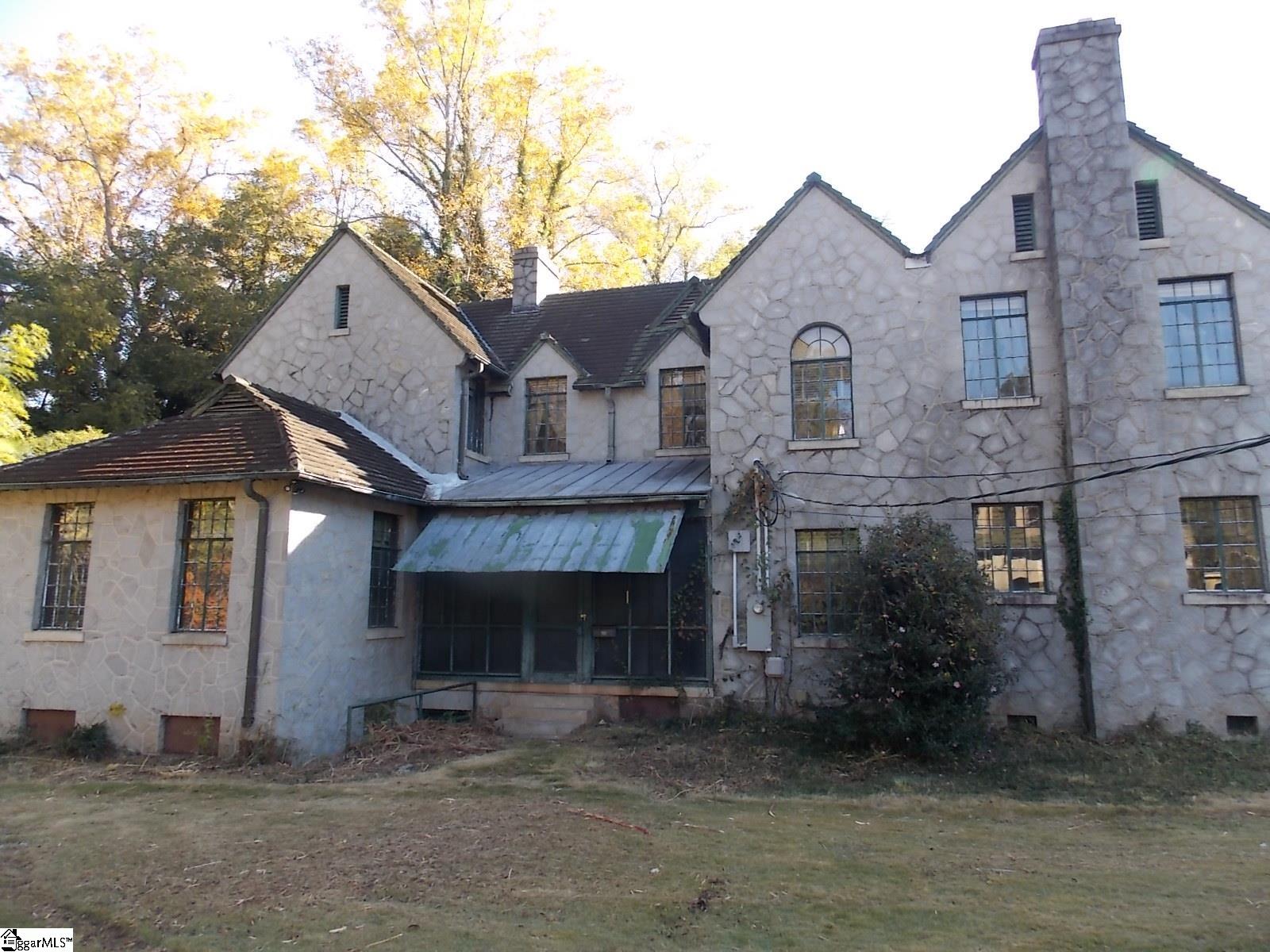 905 East Greenville Street Anderson, SC 29621 - Photo 7 of 38