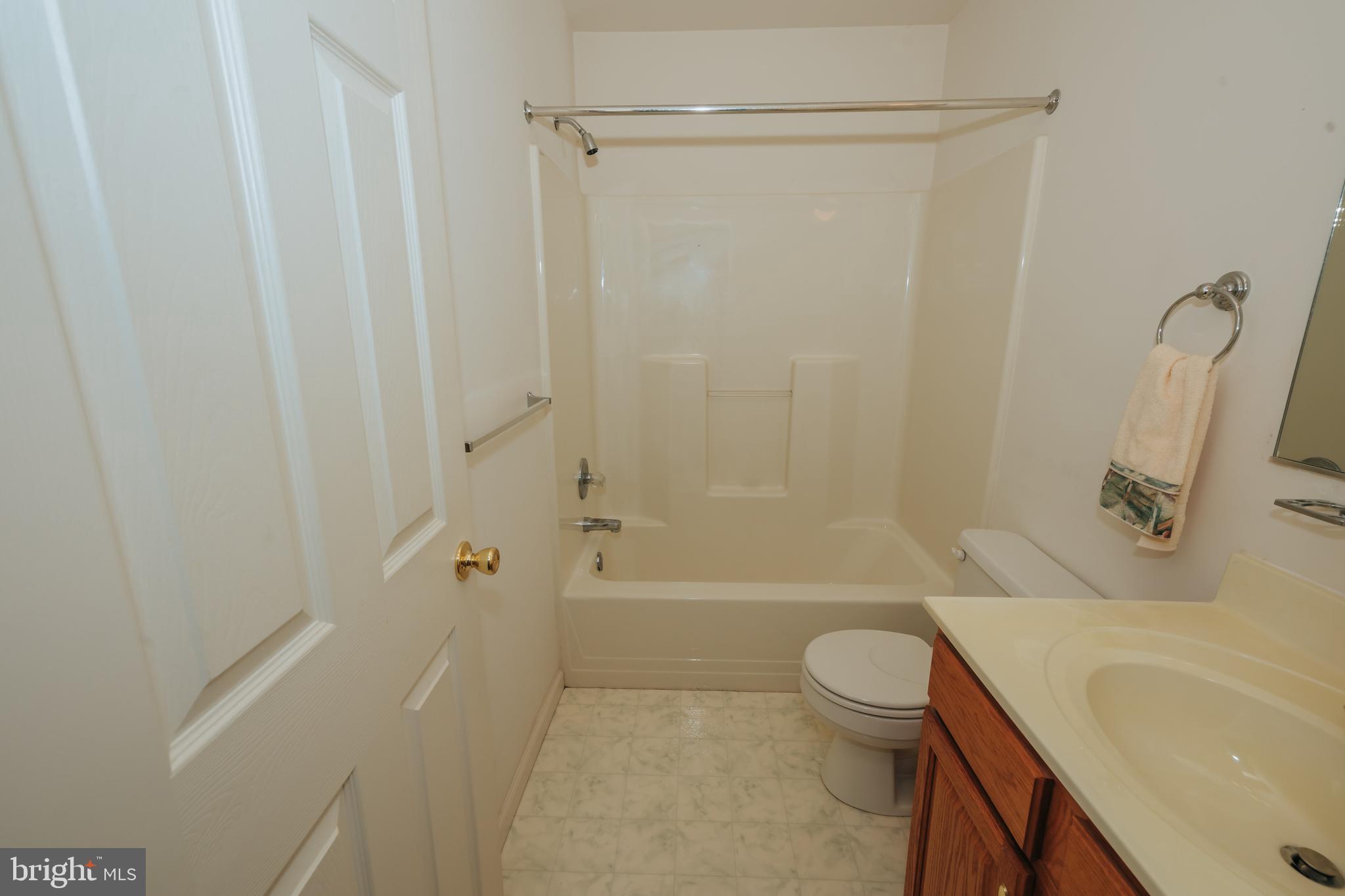 126 Bainbridge Circle Reading, PA 19608 - Photo 28 of 41 full bath in primary