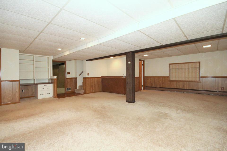 5804 Accomac Street Springfield, VA 22150 - Photo 20 of 29 Family Room