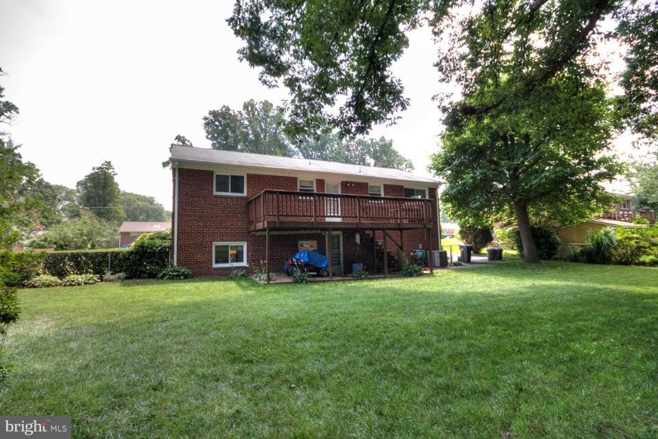 5804 Accomac Street Springfield, VA 22150 - Photo 27 of 29 Exterior (Rear)