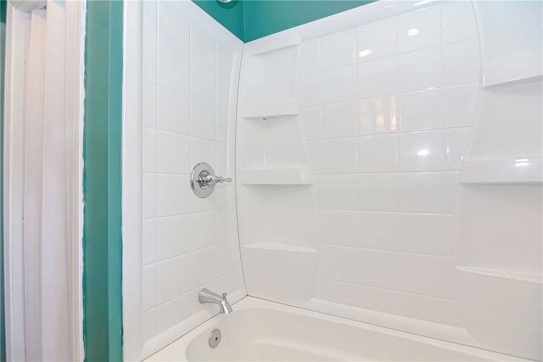 23 8th Avenue Woonsocket, RI 02895 - Photo 12 of 25 Gallery Image 12