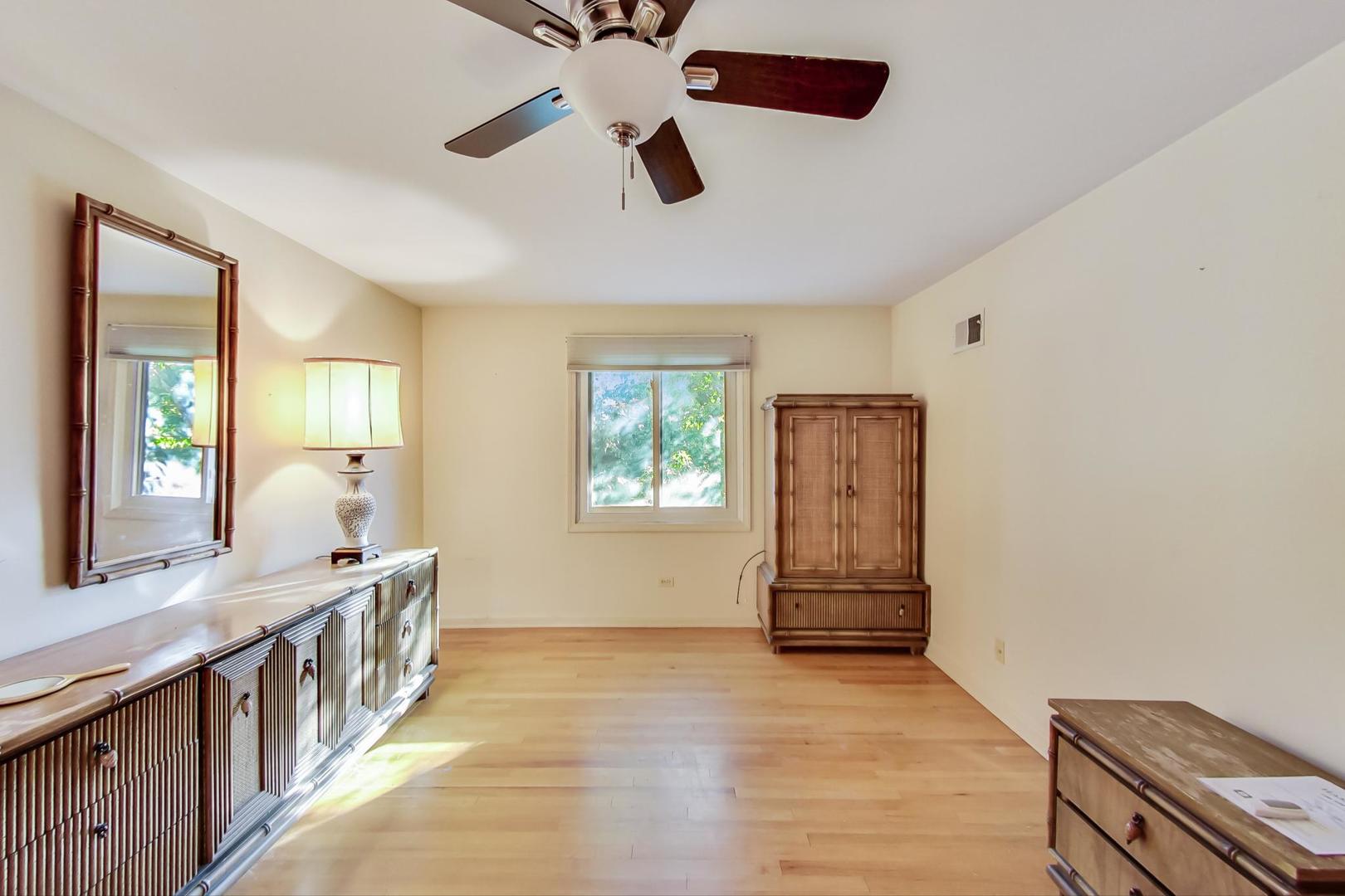 2813 Meyers Road Oak Brook, IL 60523 - Photo 38 of 62