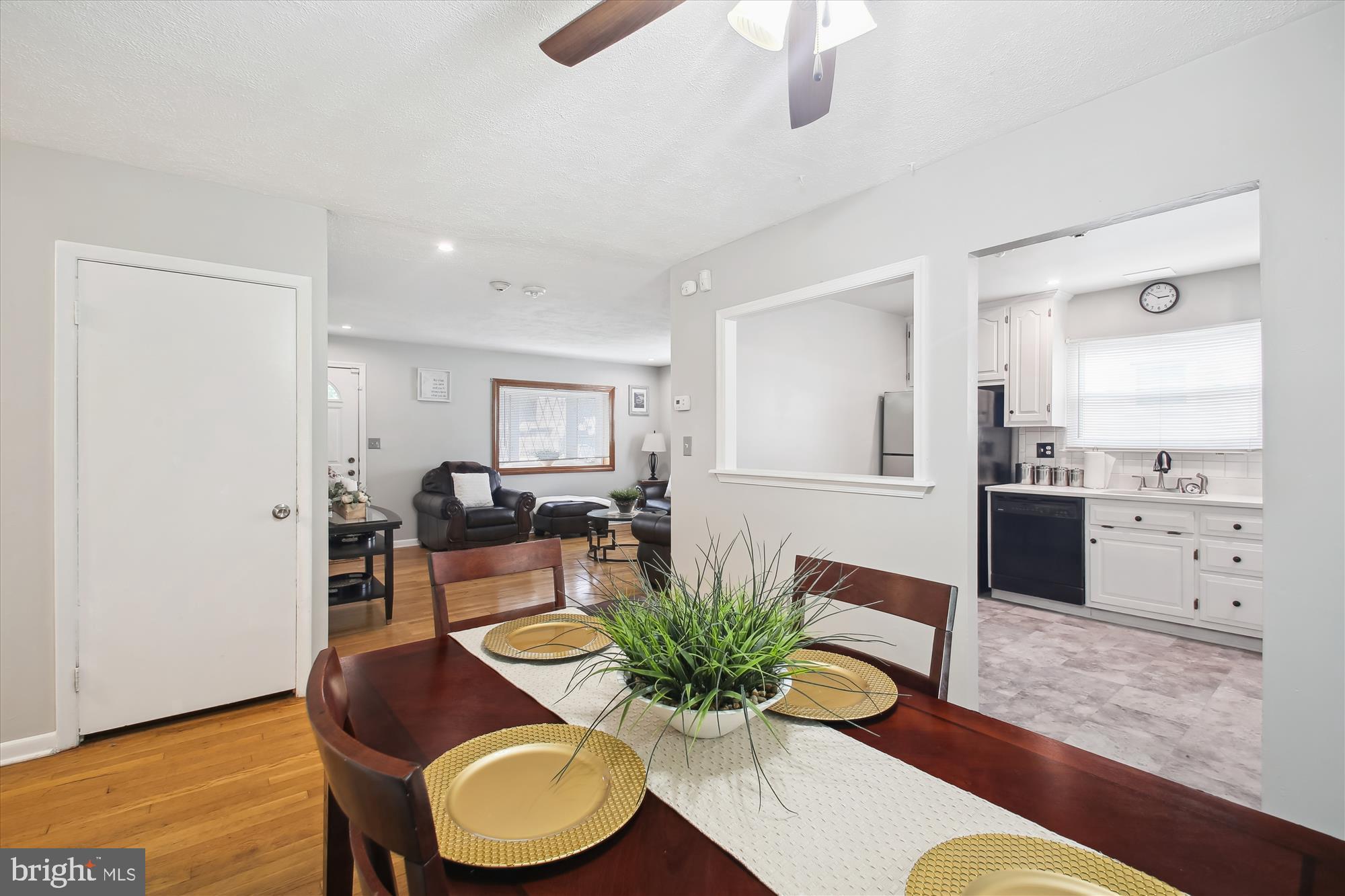 1418 Harberson Road Catonsville, MD 21228 - Photo 2 of 23 Dining Room / Kitchen