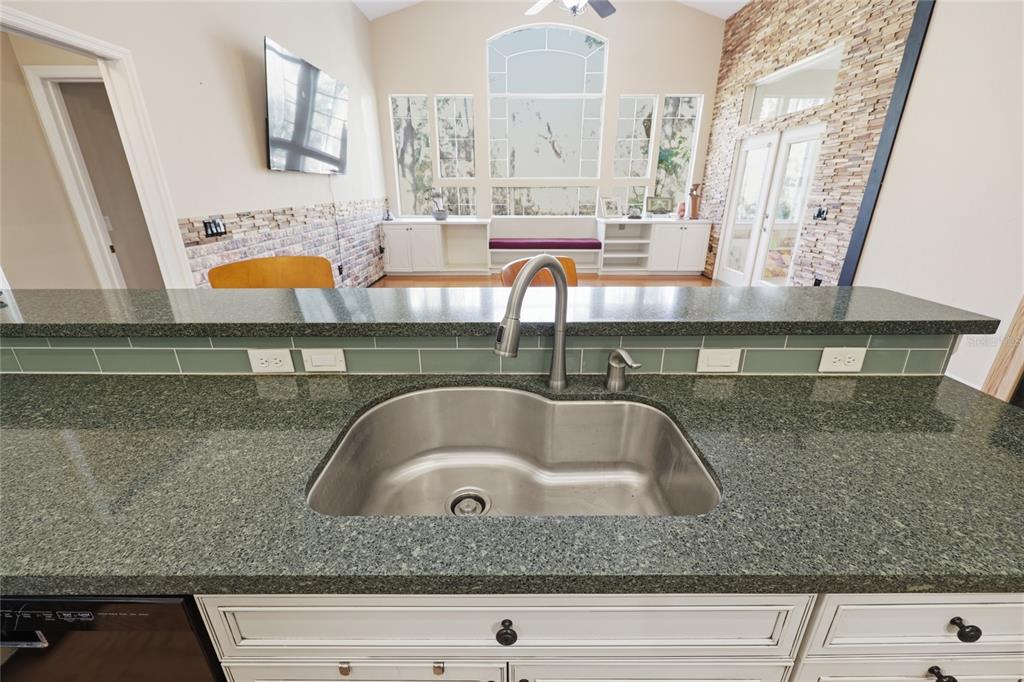 10320 Southwest 17th Place Gainesville, FL 32607 - Photo 23 of 64