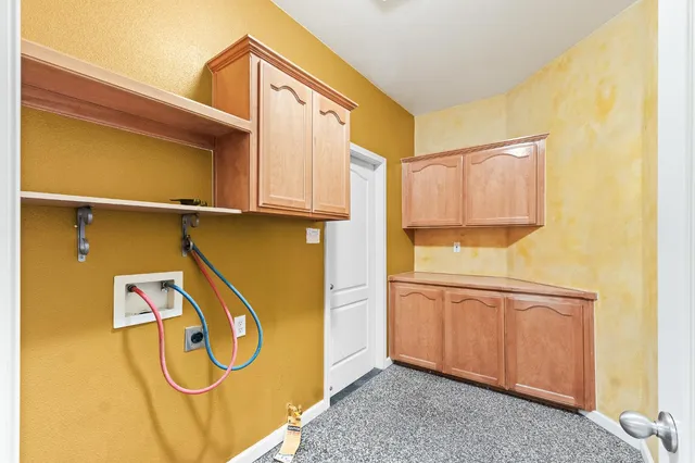 a view of a storage & utility room